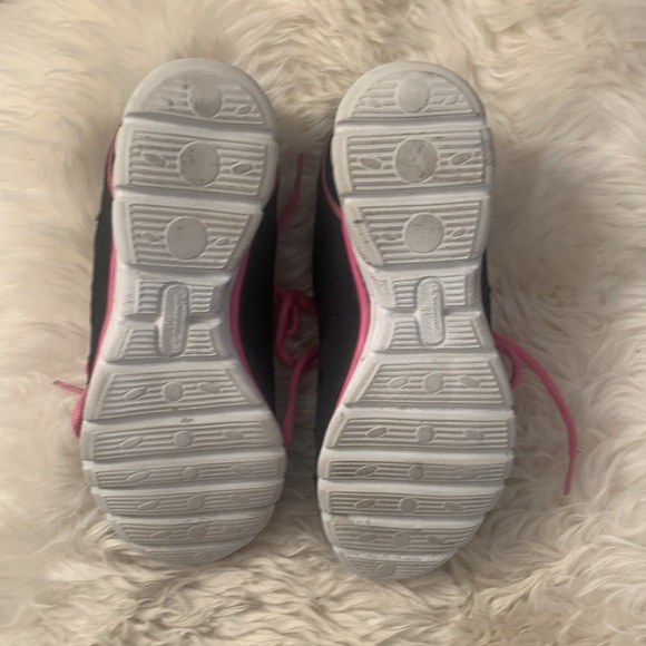 Women’s champion running shoes - Picture 4 of 5